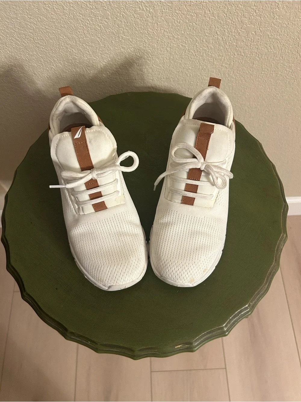 Nautica White Knit Sneakers with Brown Pull-Tab